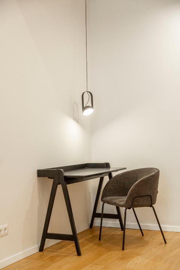Luxurious Minimalist Residence With Sauna By Prestige Homes Budapest Exteriör bild