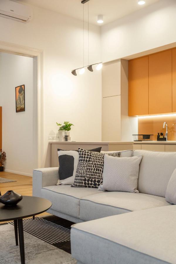 Luxurious Minimalist Residence With Sauna By Prestige Homes Budapest Exteriör bild